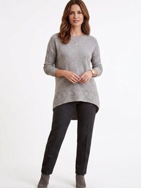 Neiman Marcus Gray Knit Sweater 100% Cashmere
